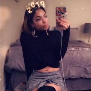 Meet your Posher, Asha